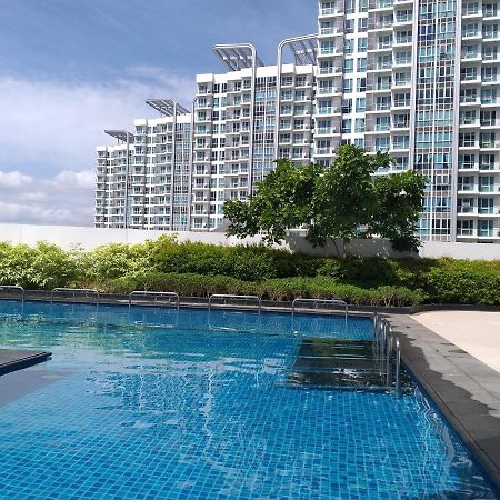 Mactan Newtown With Sun Set And Garden View Aparthotel Cebu Εξωτερικό φωτογραφία