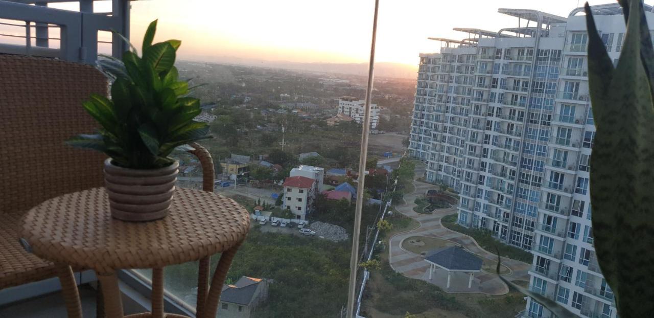 Mactan Newtown With Sun Set And Garden View Aparthotel Cebu Εξωτερικό φωτογραφία